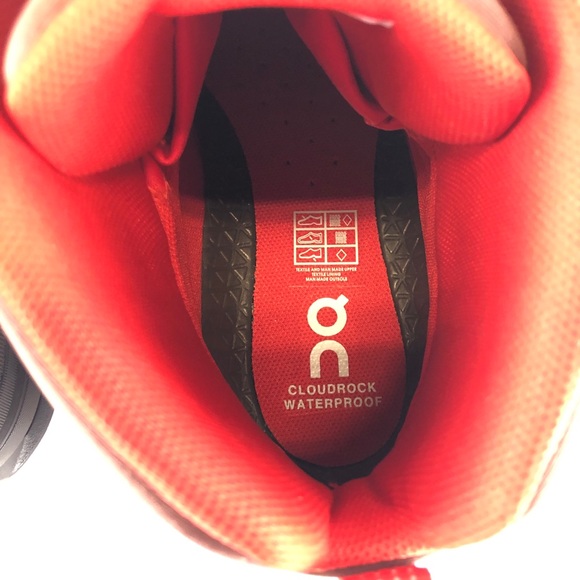 ON Running Cloudrock Mens Waterproof Mid Boot Hike - Picture 6 of 12